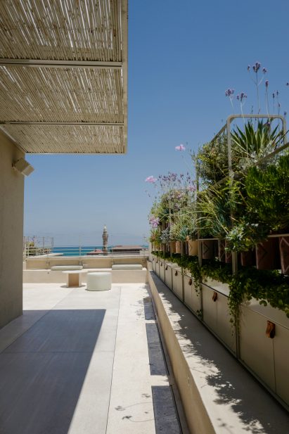 Jaffa Roofhouse by Gitai Architects