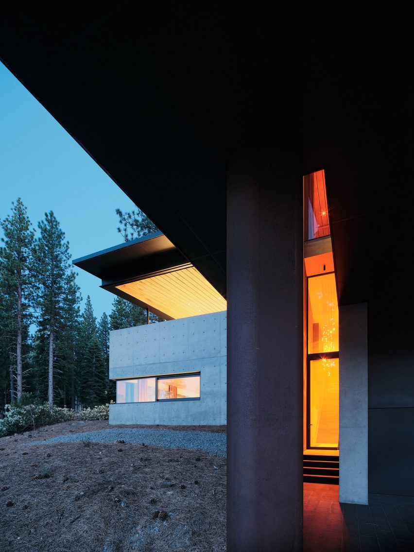 Lookout House by Faulkner Architects