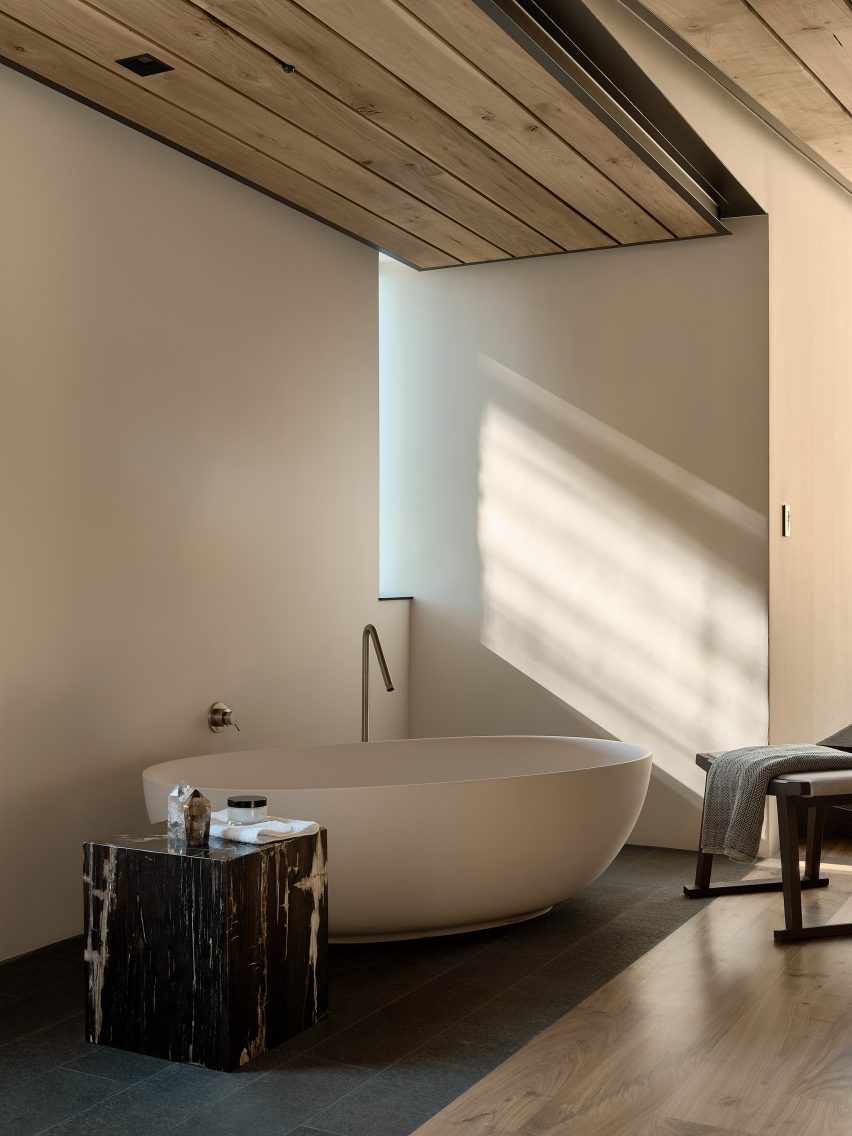 Lookout House by Faulkner Architects