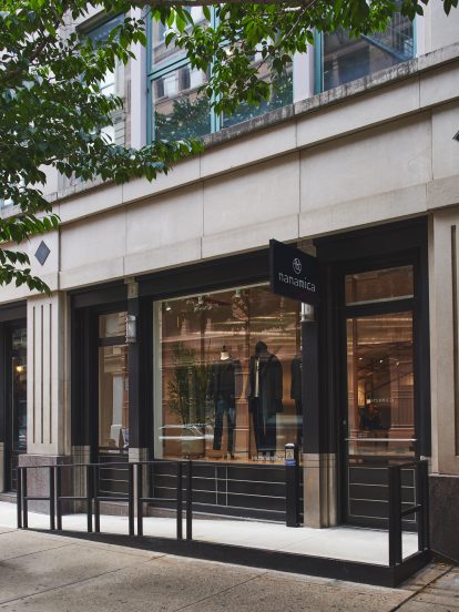 Exterior of Nanamica store by Taichi Kuma