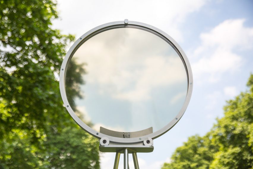 Pollution Ranger and Smog Shade by Huachen Xin monitors and visualises air quality in cities