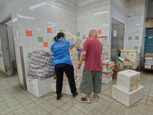 Visualising Community Relations in Fa Yuen Street Market by Long Hei Lester Law, Wing Se Wincy Lam and Lok Yi Claudia Choy
