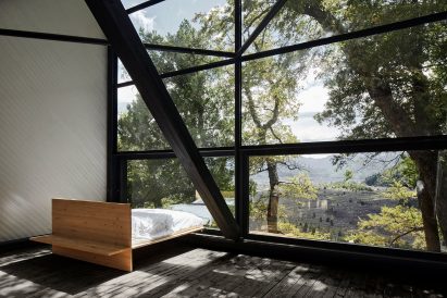 Main bedroom in Prism House + Room by Smiljan Radić