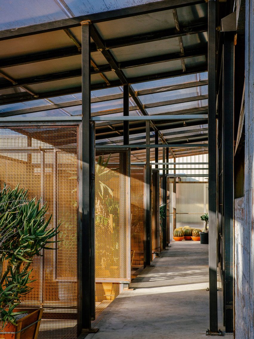 Santa Monica Greenhouse by PartOffice