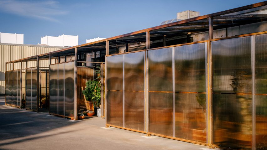 Santa Monica Greenhouse by PartOffice