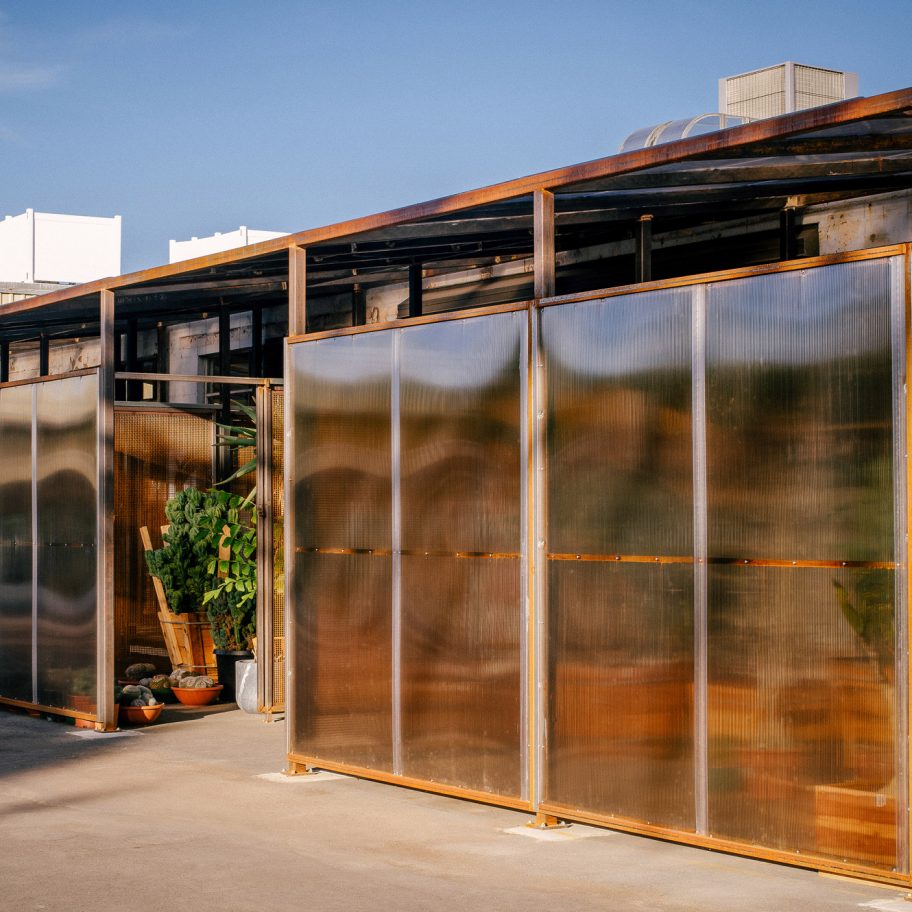 Santa Monica Greenhouse by PartOffice