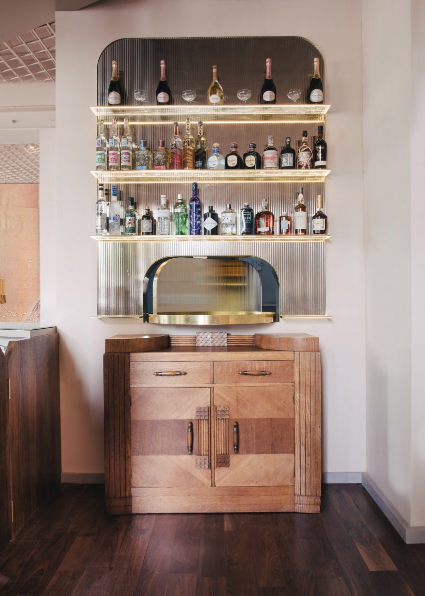 Sister Jane Townhouse by Sella Concept has a ground-floor restaurant called Cha Cha's