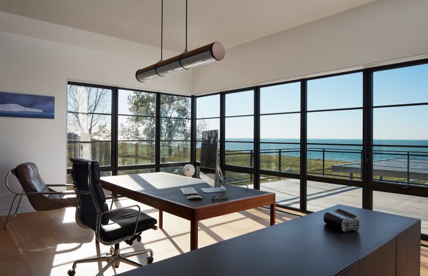 St Joseph Beach Residence by Wheeler Kearns Architects