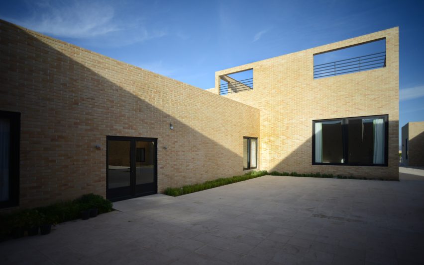 The Noor E Mobin G2 Primary School by FEA Studio made of brick in Iran