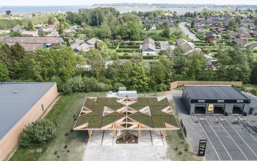 Electric car charging stations in Fredericia and Knudshove by Cobe