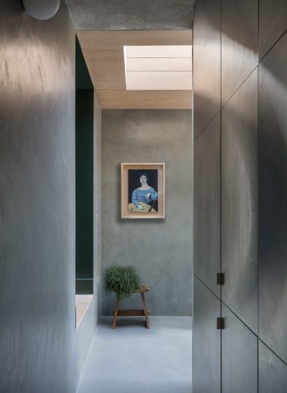 Void above ground floor of Untiled House extension by Szczepaniak Astridge in London