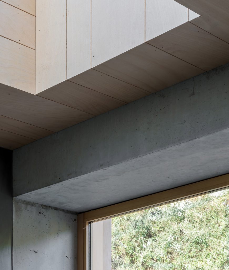 Void in Untiled House extension by Szczepaniak Astridge in London