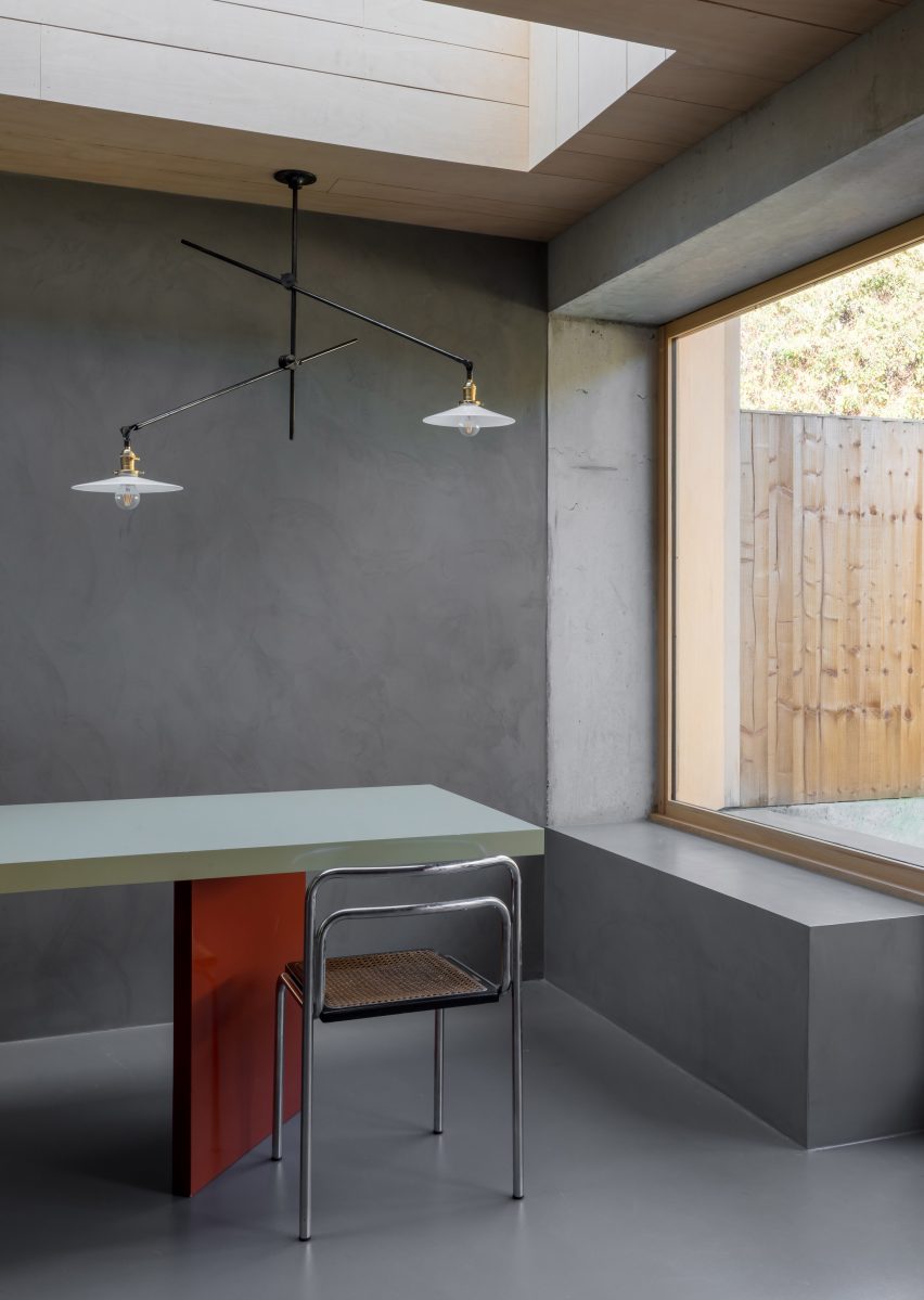 Dining table in kitchen of Untiled House extension by Szczepaniak Astridge in London
