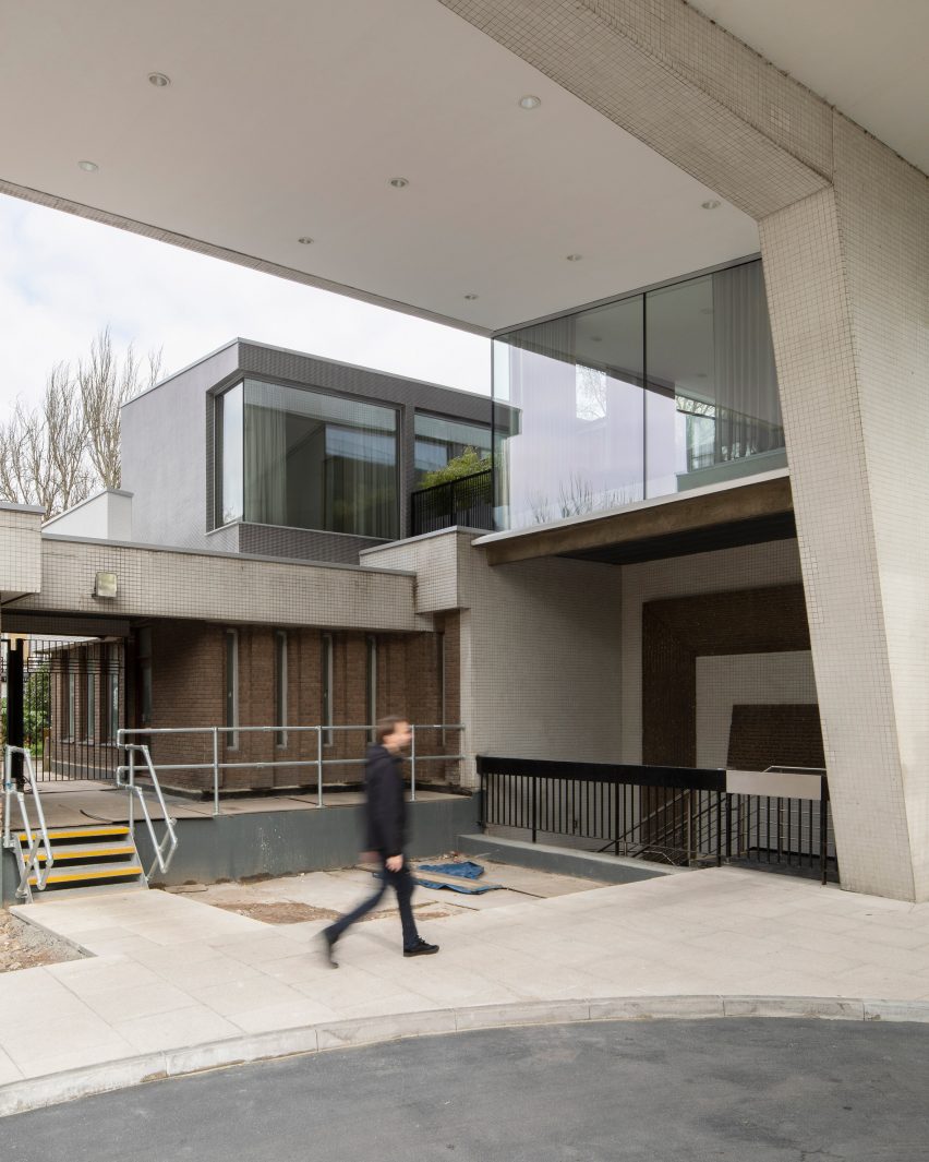 Water Gardens Pod by Fletcher Crane Architects