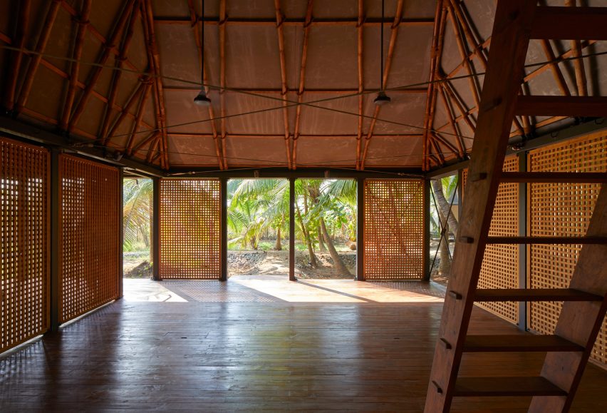 Bamboo roof of Mumbai Artist Retreat by Architecture Brio in Alibag, India