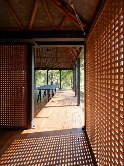 Mumbai Artist Retreat by Architecture Brio in Alibag, India