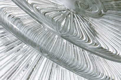 Marea glass sculpture for Atelier Oï Privé