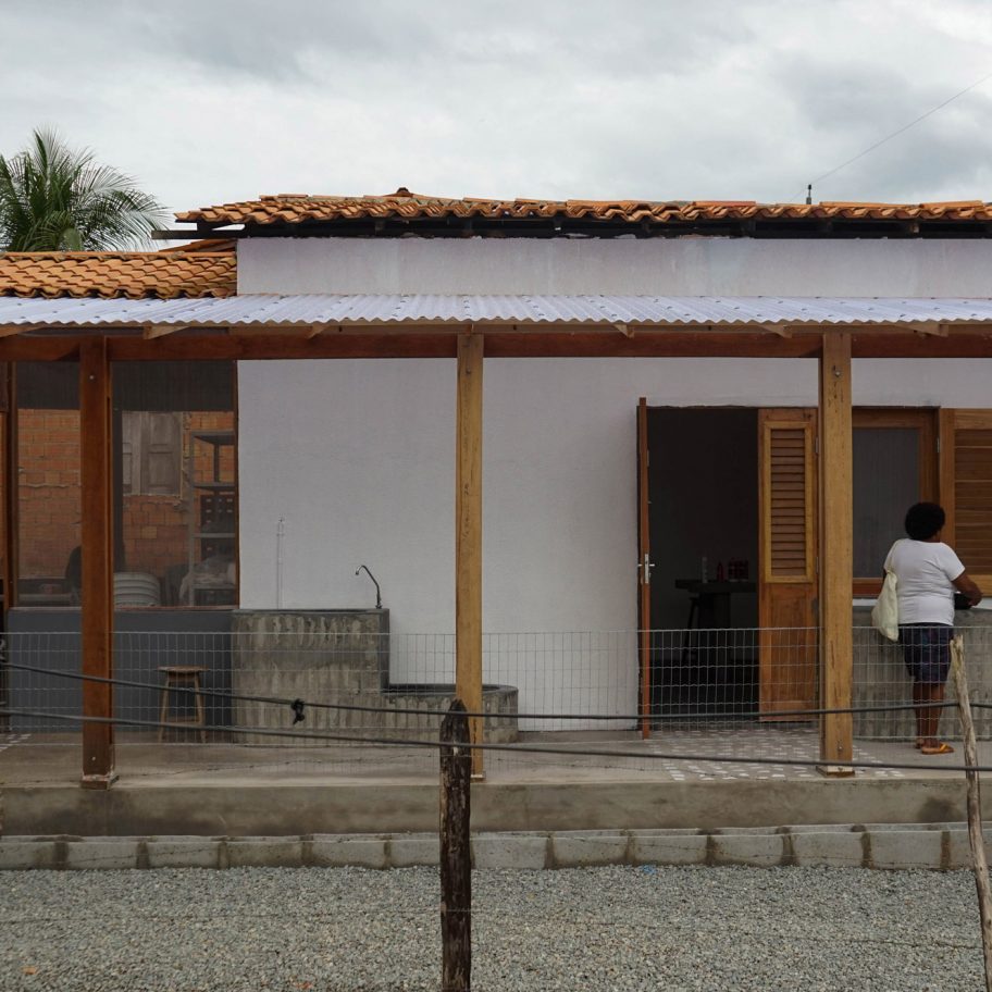 Estudio Flume completes Babassu flour factory in Serra