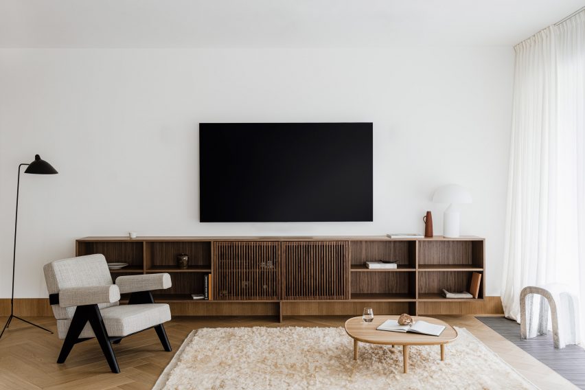 Living room of Botaniczna Apartment by Agnieszka Owsiany Studio