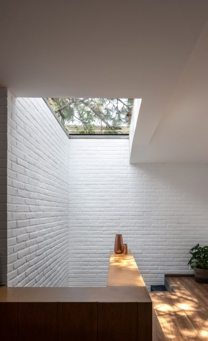Stairwell in Casa RA by Radillo Alba