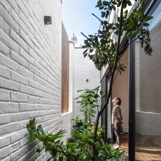 Bedroom patio in Casa RA by Radillo Alba