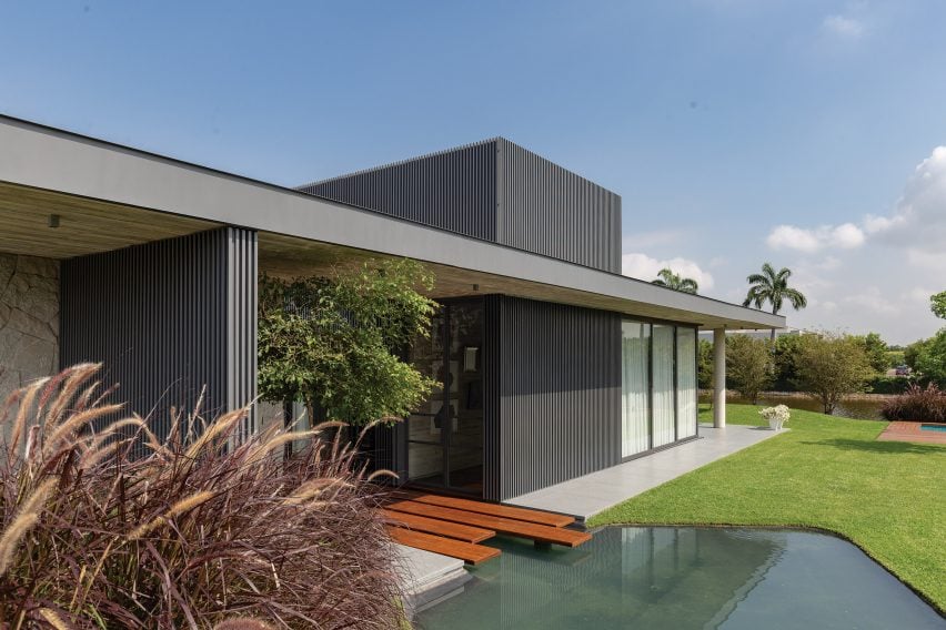 6M House by Jannina Cabal in Ecuador