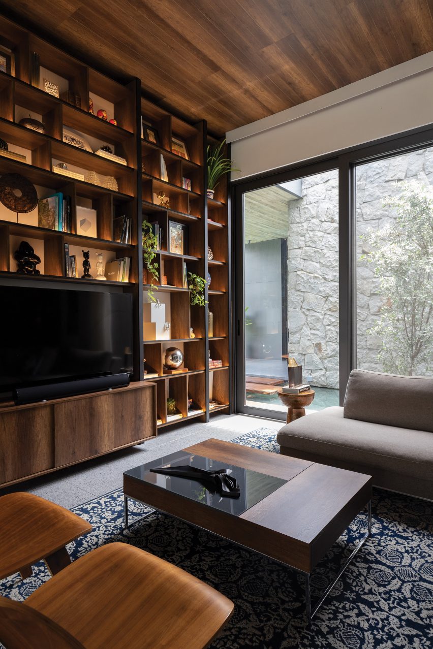 6M House by Jannina Cabal in Ecuador