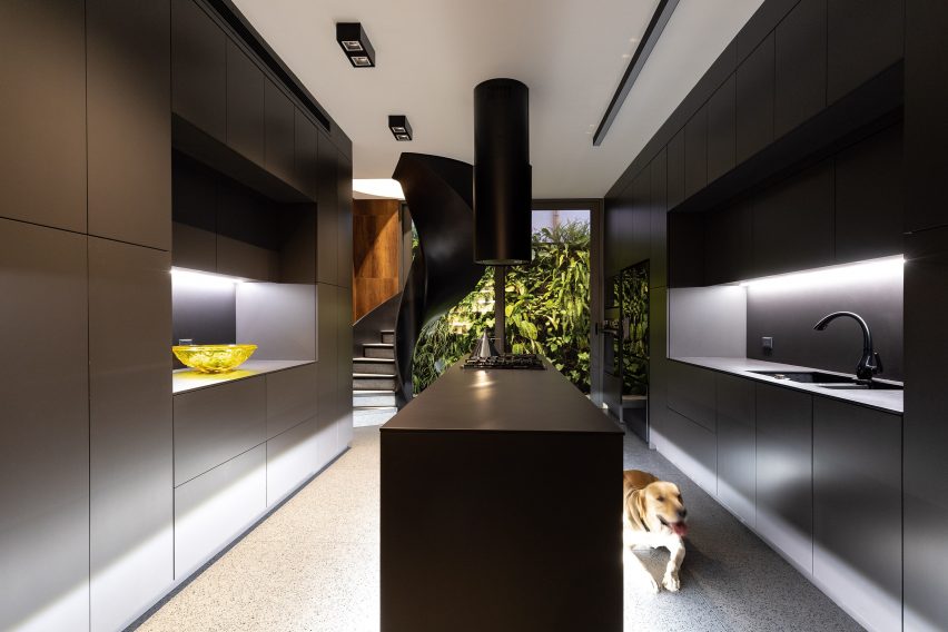 6M House by Jannina Cabal in Ecuador