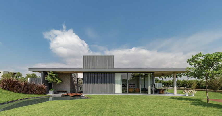 6M House by Jannina Cabal in Ecuador