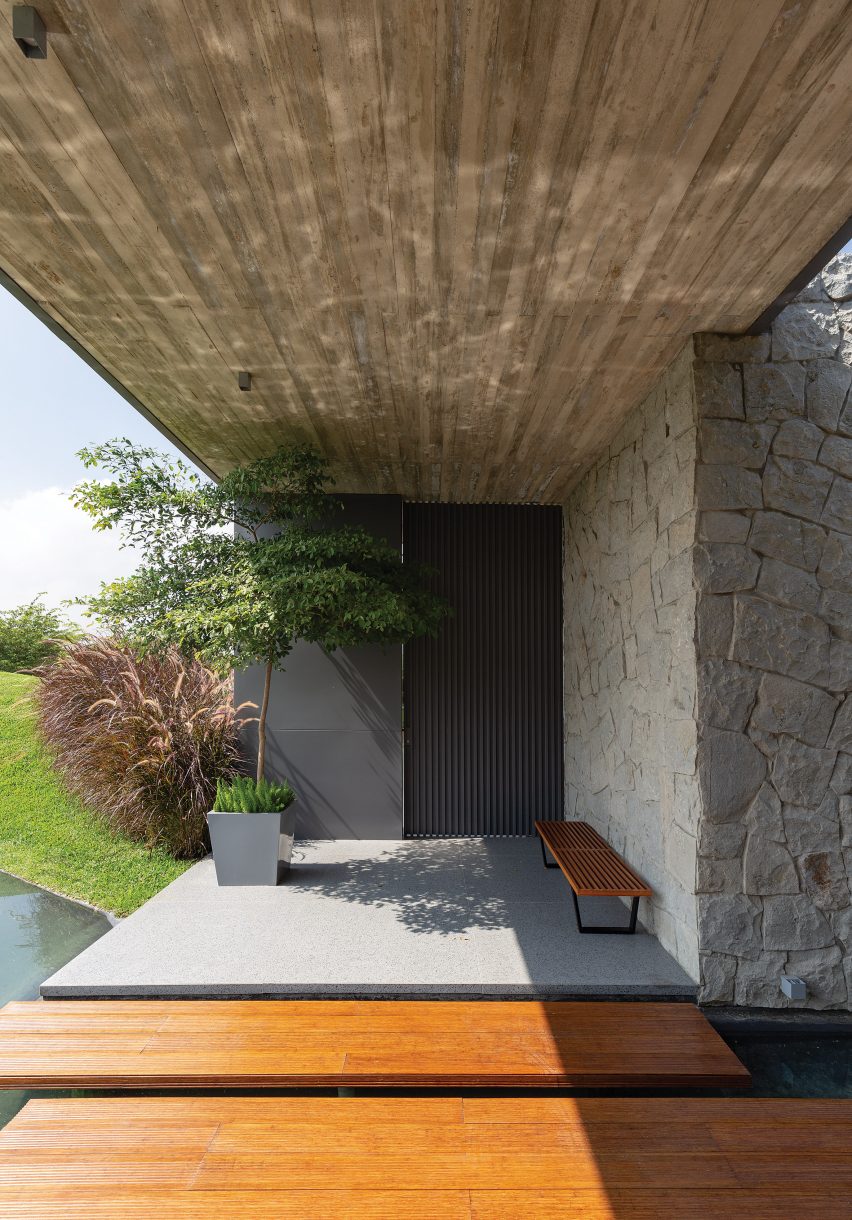 6M House by Jannina Cabal in Ecuador