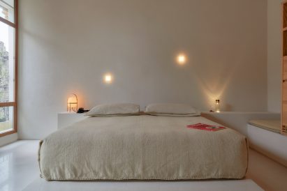Bedrooms of Circulo Mexicano hotel in Mexico City by Ambrosi Etchegaray