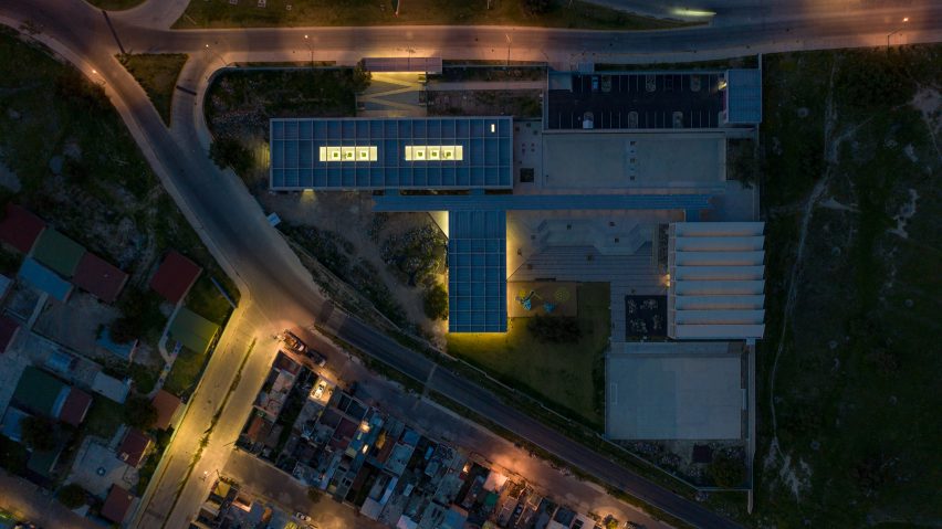Boys and Girls Club in Mexico by Centro de Colaboración Arquitectónica (CCA)