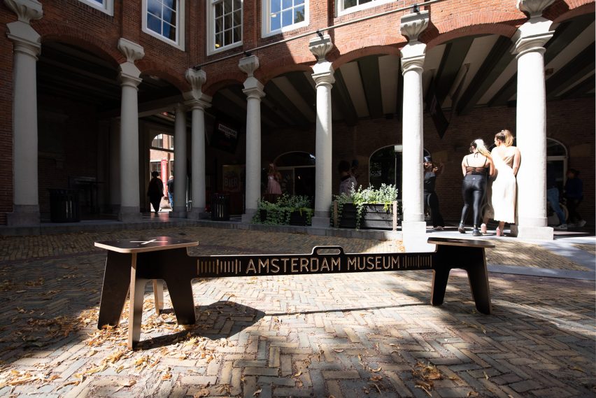 Corona Crisis Kruk, a social distancing bench by Object Studio