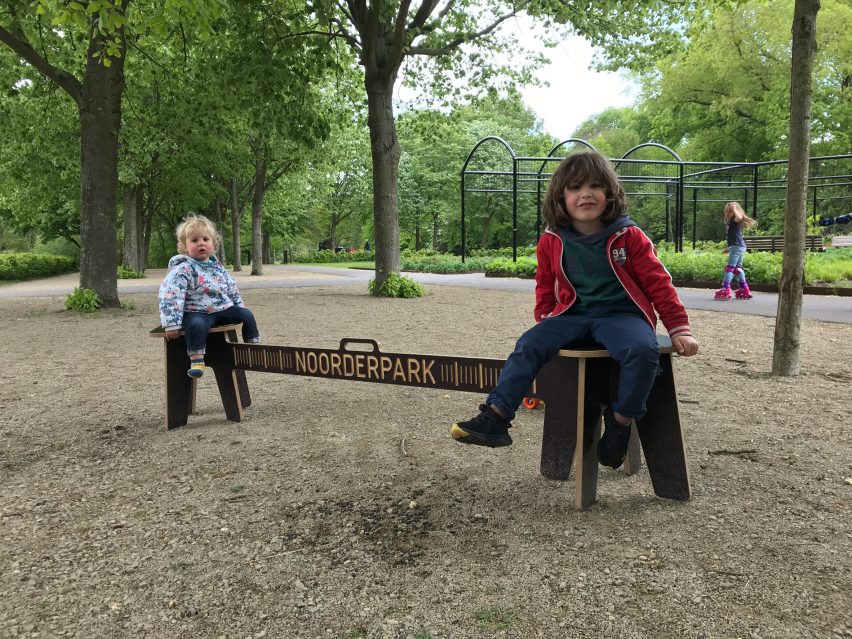 Corona Crisis Kruk, a social distancing bench by Object Studio