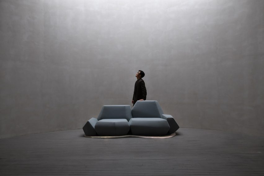 Iceberg Sofa by Fnji