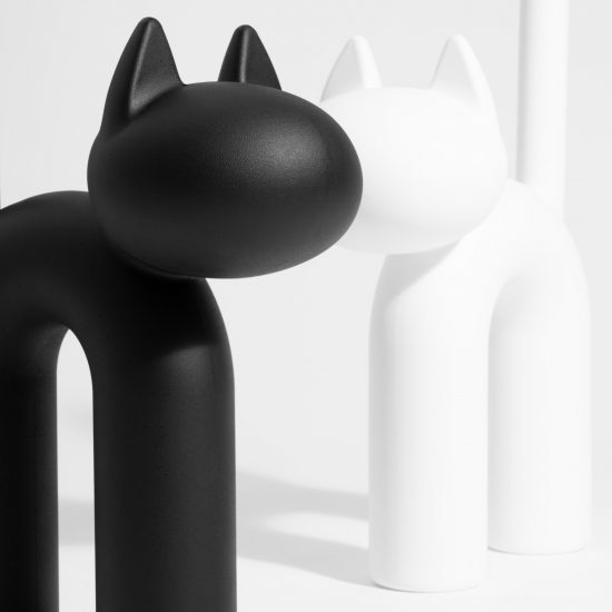 The Kisu cat ornament by Eero Aarnio