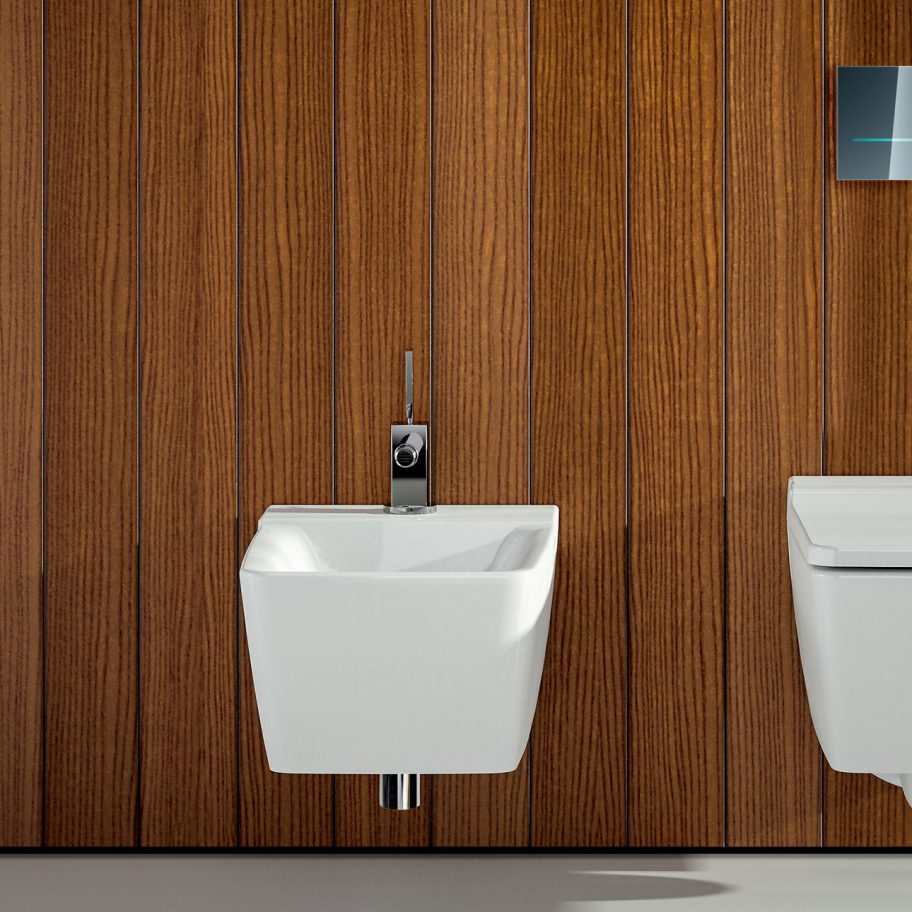 Geberit's Sigma80 actuator plate in a bathroom