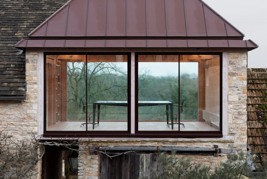 Exterior of Richard Parr Associates' Grain Loft Studio on Easter Park Farm