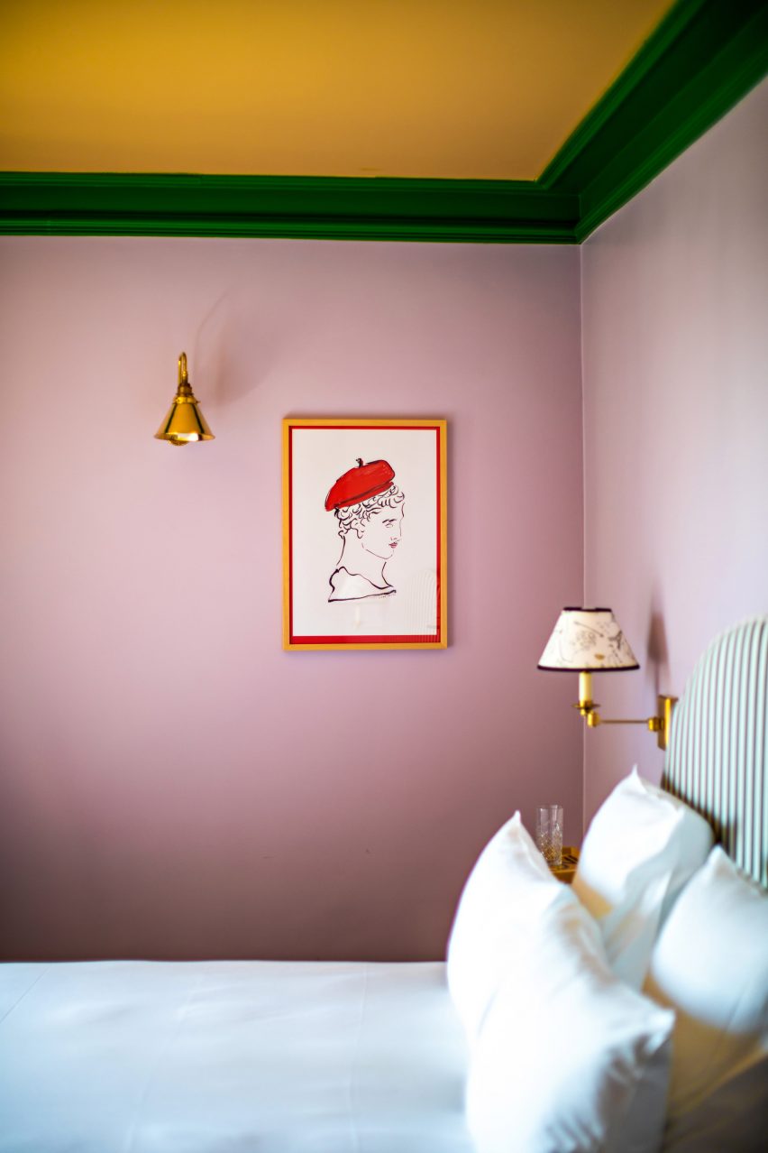 Bedrooms inside Hotel Les Deux Gares in Paris