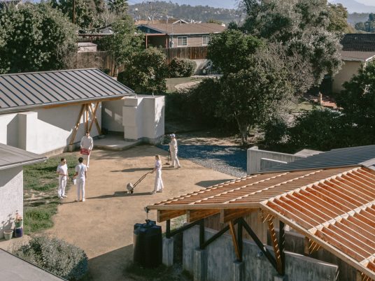 House in Los Angeles by The LADG