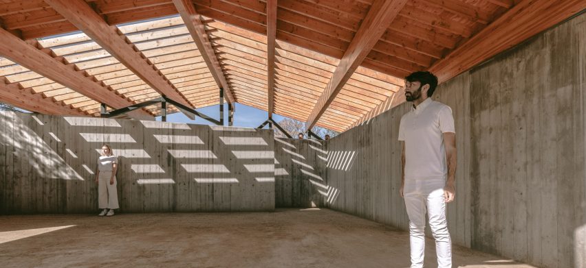 House in Los Angeles by The LADG