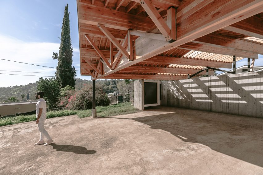 House in Los Angeles by The LADG