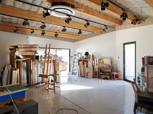 House in Los Angeles by The LADG
