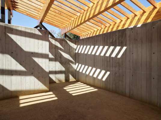 House in Los Angeles by The LADG
