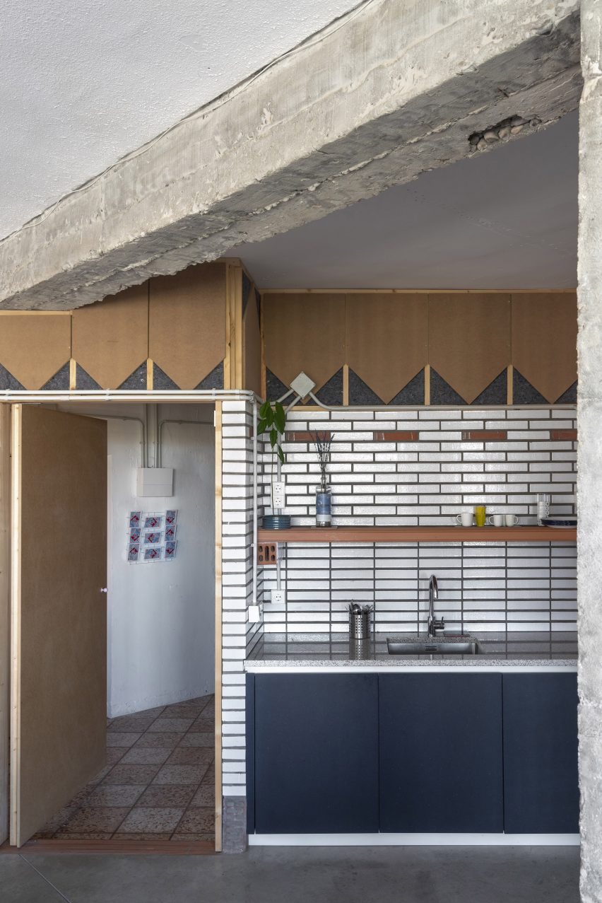 Inside of La Nave apartment in Madrid by Nomos