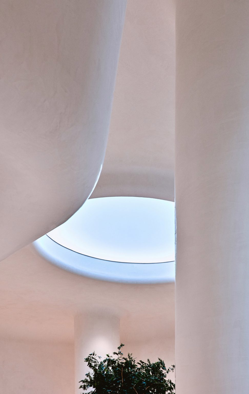 Oculus is an artificial skylight by Light Cognitive that mirrors the actual gradients of the sky