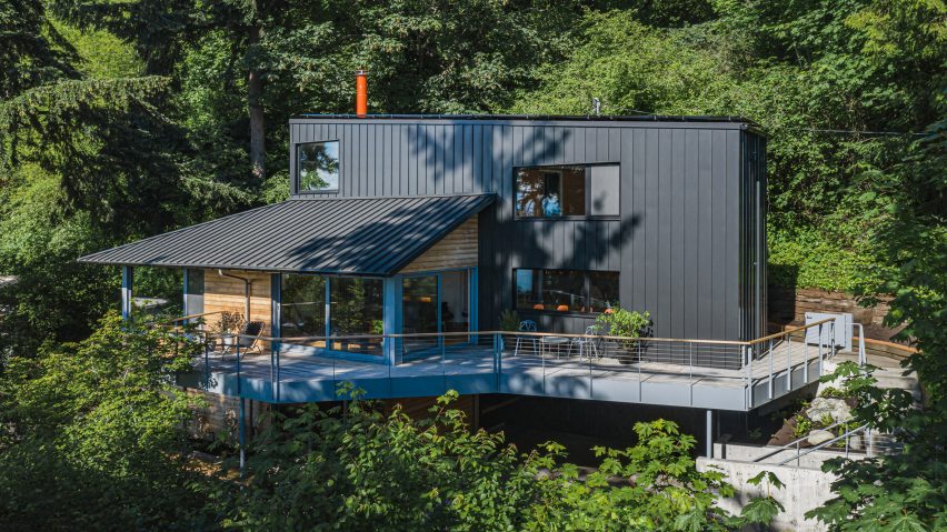 Inside Me-Kwa-Mooks Net-Zero house by SHED
