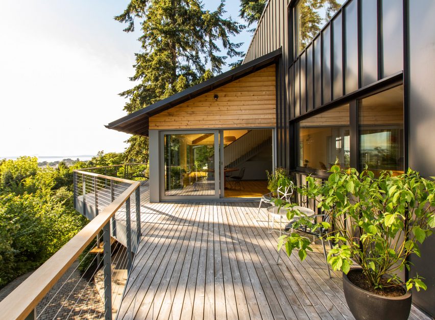 Terrace outside Me-Kwa-Mooks Net-Zero house by SHED