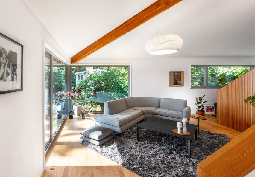 Inside Me-Kwa-Mooks Net-Zero house by SHED