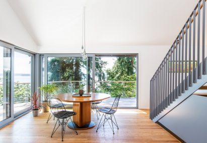 Inside Me-Kwa-Mooks Net-Zero house by SHED